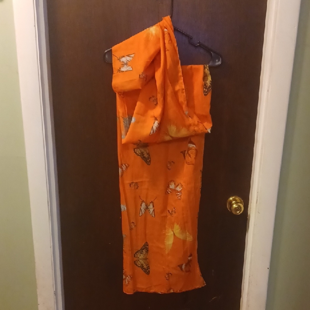 ART OF THE SCARF Tie Rack Orange Butterfly Scarf - Picture 2 of 15